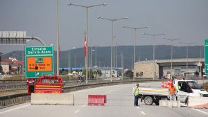 TEM Otoyolu İstanbul istikameti kapatıldı